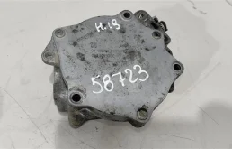 Насос вакуумный 06J145100C  2.0 TFSI Audi
