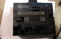 Блок управления двери передней левой 8K0959793D    Audi