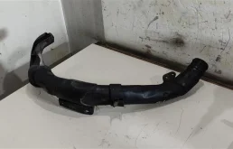 Патрубок интеркулера 1K0145840AA  1.6 TDI Volkswa