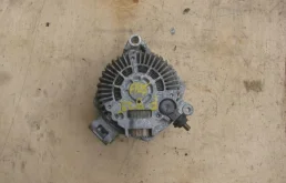 Генератор для Subaru Forester 2019 года на фотографиях