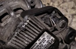 Генератор для Renault Logan 2017 года на фотографиях