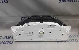 Приборная панель для Volvo XC90 2004 года на фотографиях