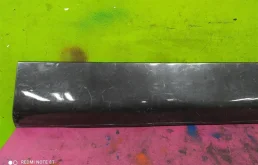 Молдинг двери передний правый для Audi Q7 2009 года на фотографиях