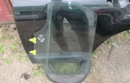 Стекло задней левой двери для Nissan Qashqai J10 2006-2013