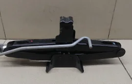 Домкрат Duster 2012>