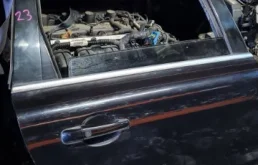 Двери для Volvo XC70 2009 года на фотографиях