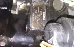 Двигатель без навесного для Ford Ranger 2012 года на фотографиях