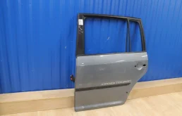 Дверь задняя левая для Volkswagen Touran 2009 года на фотографиях