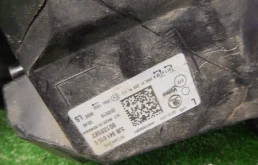 Фара ксенон левая для Skoda Rapid 2014 года на фотографиях