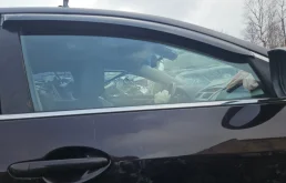 Стекло двери передней правой на Mazda 6 GH