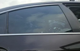 Стекло двери задней правой на Mazda 6 GH