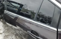 Хром молдинг бархотка задняя левая на Mazda 6 GH