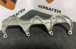 Кронштейн впускного коллектора Audi Q7 2011 4L