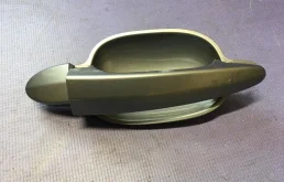 ручка двери наружная BMW 5-серия E60/E61 51216961444  N52B25 218 лс 525i 2005 Серебристосерый металлик А08