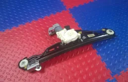стеклоподъемник BMW 5-серия E60/E61 51357075673  N52B30 218 лс 528xi 2009 Платиновосерый металлик А68