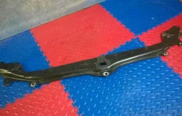 панель  часть BMW 5-серия E60/E61 51647163462  N43 2008 белый