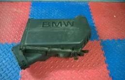 корпус воздушного фильтра BMW X3 F25 13717583725  N55B30A 306 лс 3.0i 2011 MINERAL SILVER (A14)