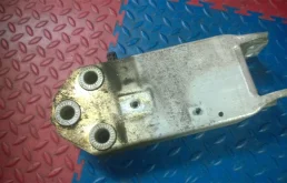 кронштейн усилителя переднего бампера BMW 5-серия F10/F11 51117200705  N47D20C 184 лс 520d 2011 BLACK SAPPHIRE METALLIC (475)