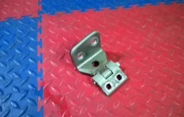 петля двери BMW X3 E83 41003422371  N47D20C 177лс. 2.0D 2009 SPACEGRAU METALLIC ( A52 )
