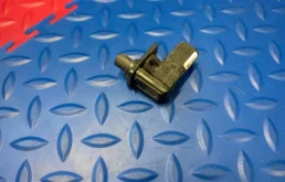 кнопка капота BMW X3 E83 61318352229