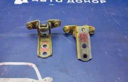 петли двери MITSUBISHI AIRTREK CU2W 4G63 F MR302271, MR302270