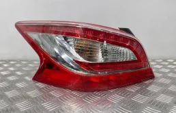 Фонарь Nissan Teana L33