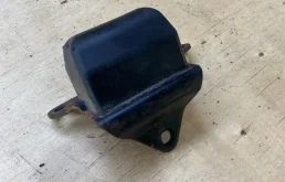 Отбойник моста TOYOTA Land Cruiser 2018 4830660221 URJ202 4.5 1VD-FTV, задний