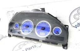 Приборная панель для Volvo XC90 2004 года на фотографиях