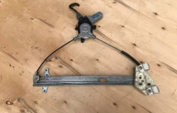 Стеклоподъемник передний левый для Honda Accord 2004 года на фотографиях