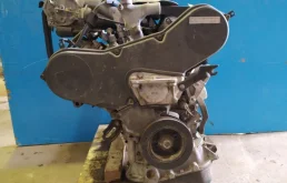 Двигатель без навесного для Toyota Alphard 2003 года на фотографиях