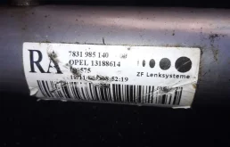 Рулевая рейка для Opel Astra 2004 года на фотографиях