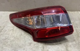 Фонарь задний левый Nissan Qashqai J11 дефект