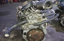 Двигатель для Nissan Serena 2006 года на фотографиях