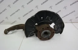 Кулак поворотный левый для Audi Q7 на фотографиях