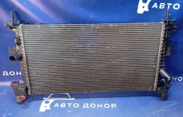 радиатор охлаждения двигателя FORD FOCUS CB8 IQDB - 1727475