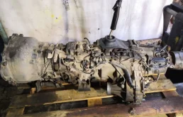 Двигатель без навесного для Mitsubishi Pajero 2014 года на фотографиях