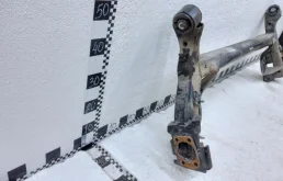 Задняя балка для Hyundai Solaris 2022 года на фотографиях