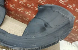 Подкрылок передний правый для Volvo XC70 на фотографиях