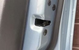 Замок двери передней правой Volkswagen Passat CC B6 (2008—2012)