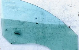 Стекло двери передней правой Skoda Superb II (2008—2013)