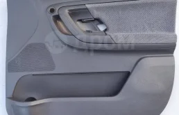 Обшивка (карта) двери передней правой Skoda Fabia II (2007—2010)