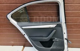 Стеклоподъемник двери механический Skoda Octavia III (2013—2017)