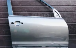Дверь передняя правая Suzuki Grand Vitara II (2005—2008)