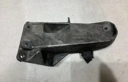 22111096999 Кронштейн BMW X5 E53