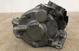 Компрессор кондиционера для Mitsubishi Pajero Sport 2010 года на фотографиях