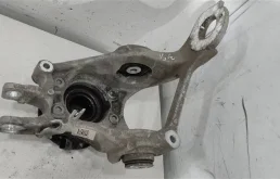 Кулак задний левый 8R0505435C  3.0 Бензин Porsche