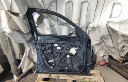 Дверь передняя левая A2537220310  2.1 TDI Mercedes