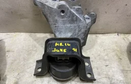 Опора двигателя правая Nissan Juke F15 112101KC0B