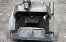 Подушка двигателя Volkswagen Jetta