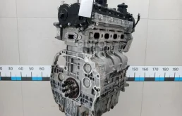 Двигатель без навесного для Kia Carnival 2022 года на фотографиях